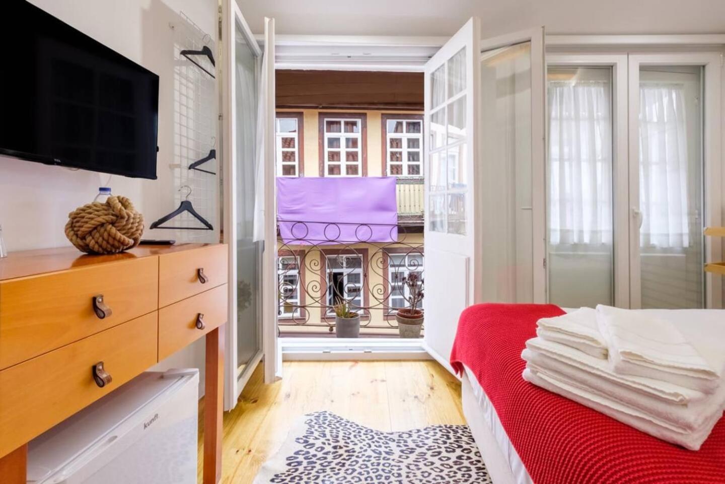 Casa Velhinha - Design, Culture And Comfort In Guimarães Dış mekan fotoğraf